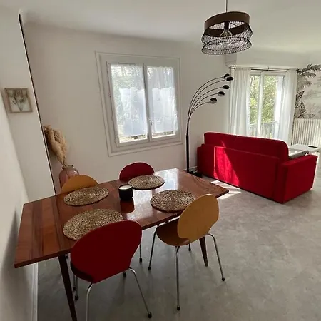 Ideal For Holidays In The Peace